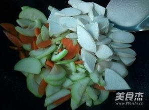 宫廷吃瓜视频大全,揭秘宫廷吃瓜视频大全背后的宫廷生活