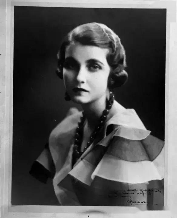 芭芭拉吃瓜图片,揭秘娱乐圈幕后风云